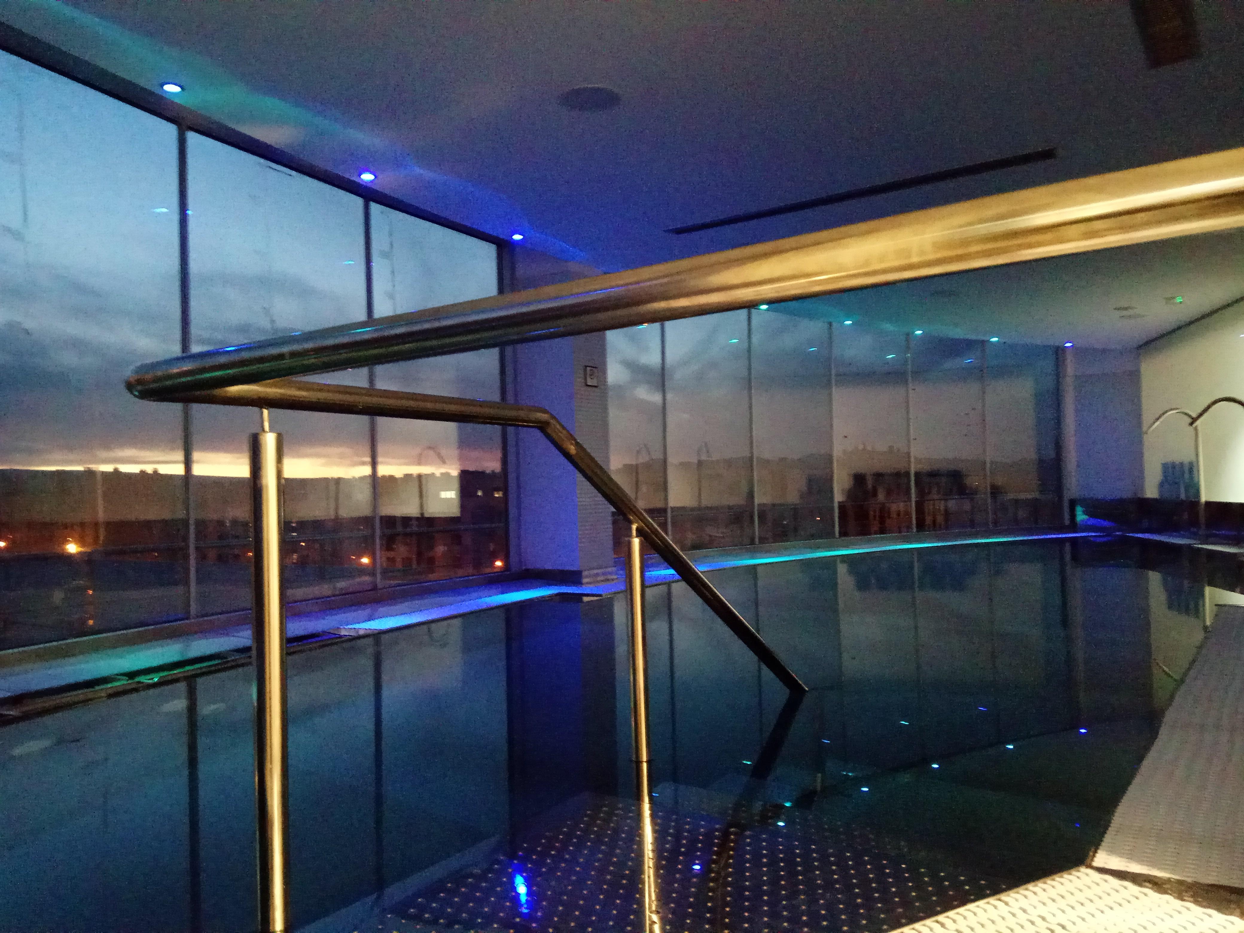 Gran Hotel Lakua Vitoria-Gasteiz Exterior photo The Sky Bar